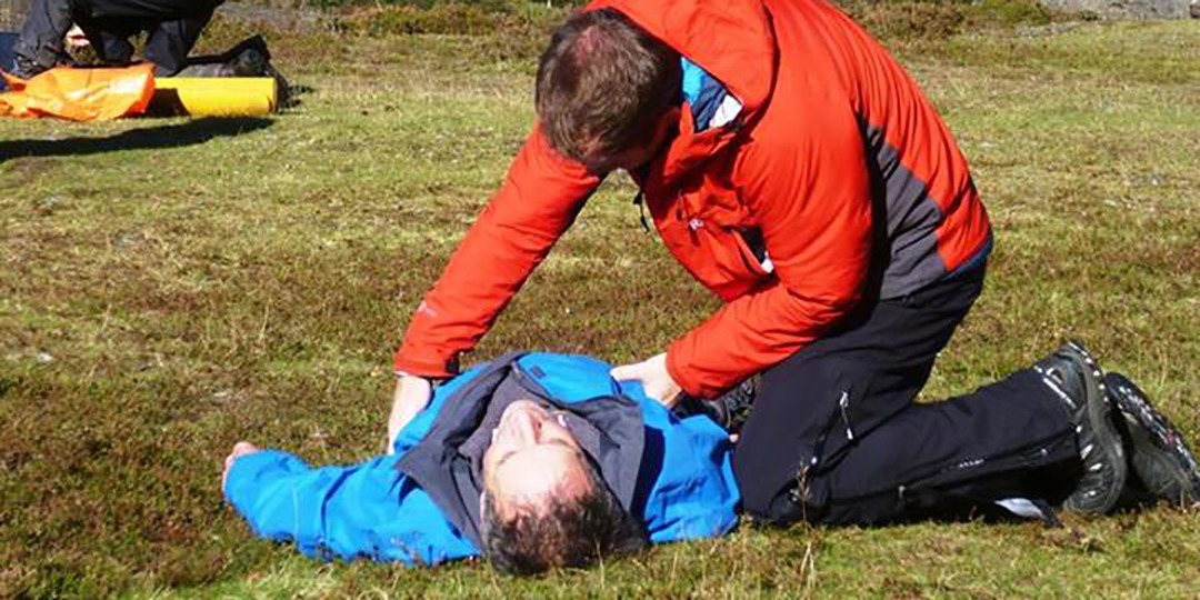 Outdoor First Aid Course, Bushcraft Courses, Outdoor Survival, Map reading Skills, Outdoor First Aid Course
